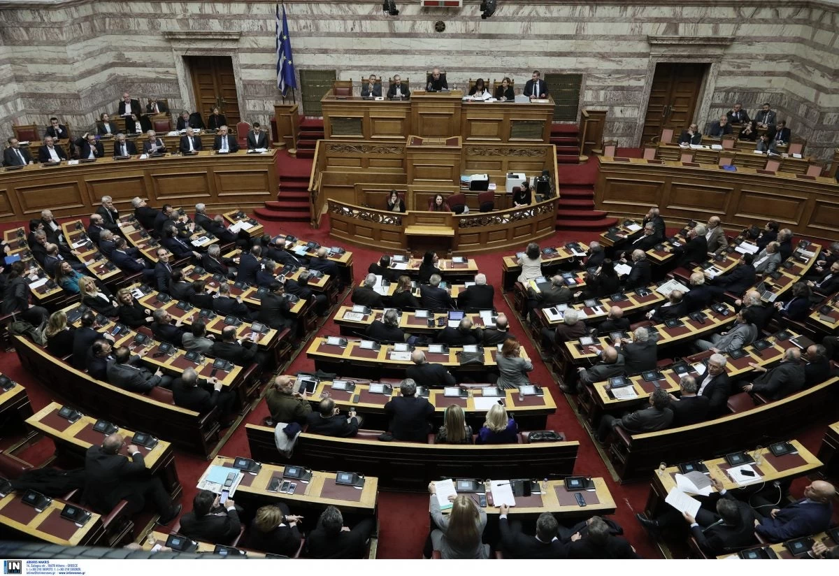 EKTAKTO: «Όχι» από Σαρίδη – Λαζαρίδη σε ψήφο εμπιστοσύνης στην κυβέρνηση